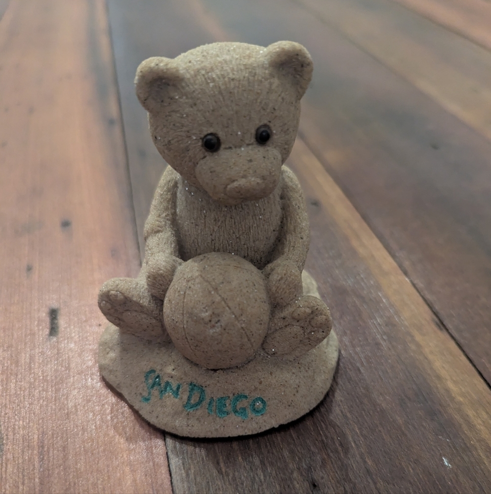 Vintage (1998) Mr. Sandman Bear San Diego Sand Sculpture Holding Beach‎ Ball
